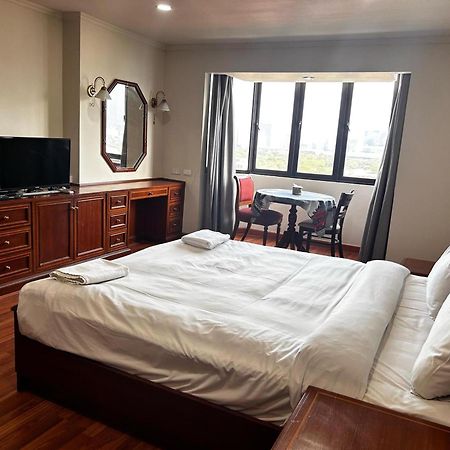 Omni Tower Sukhumvit Nana Direct Hotel Банкок Екстериор снимка