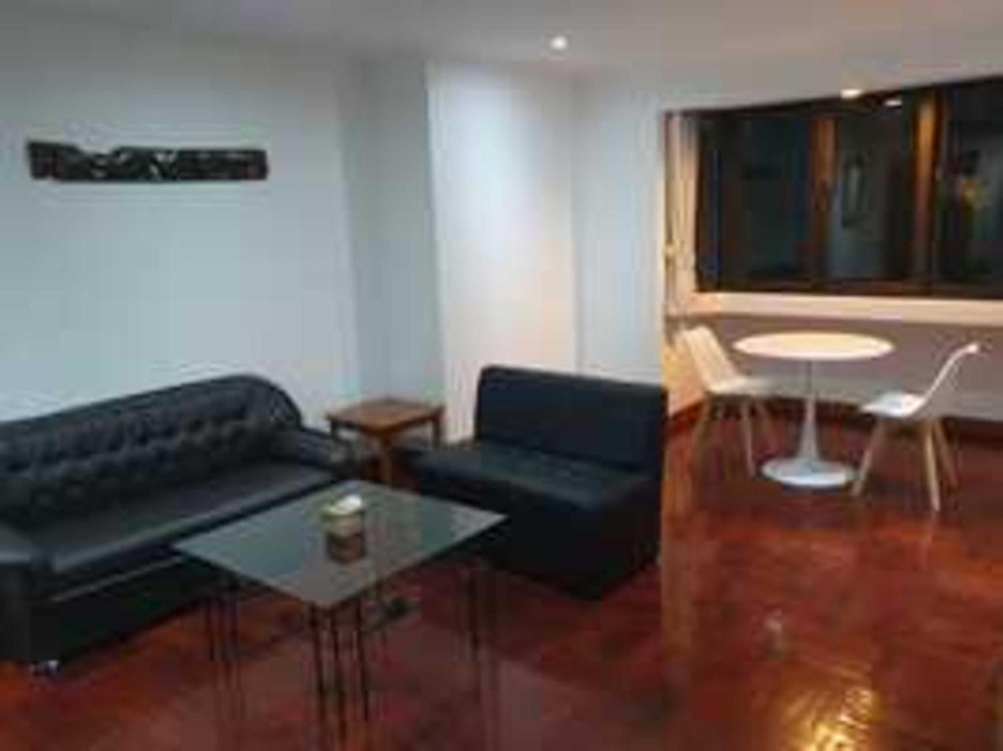 Omni Tower Sukhumvit Nana Direct Hotel Банкок Екстериор снимка