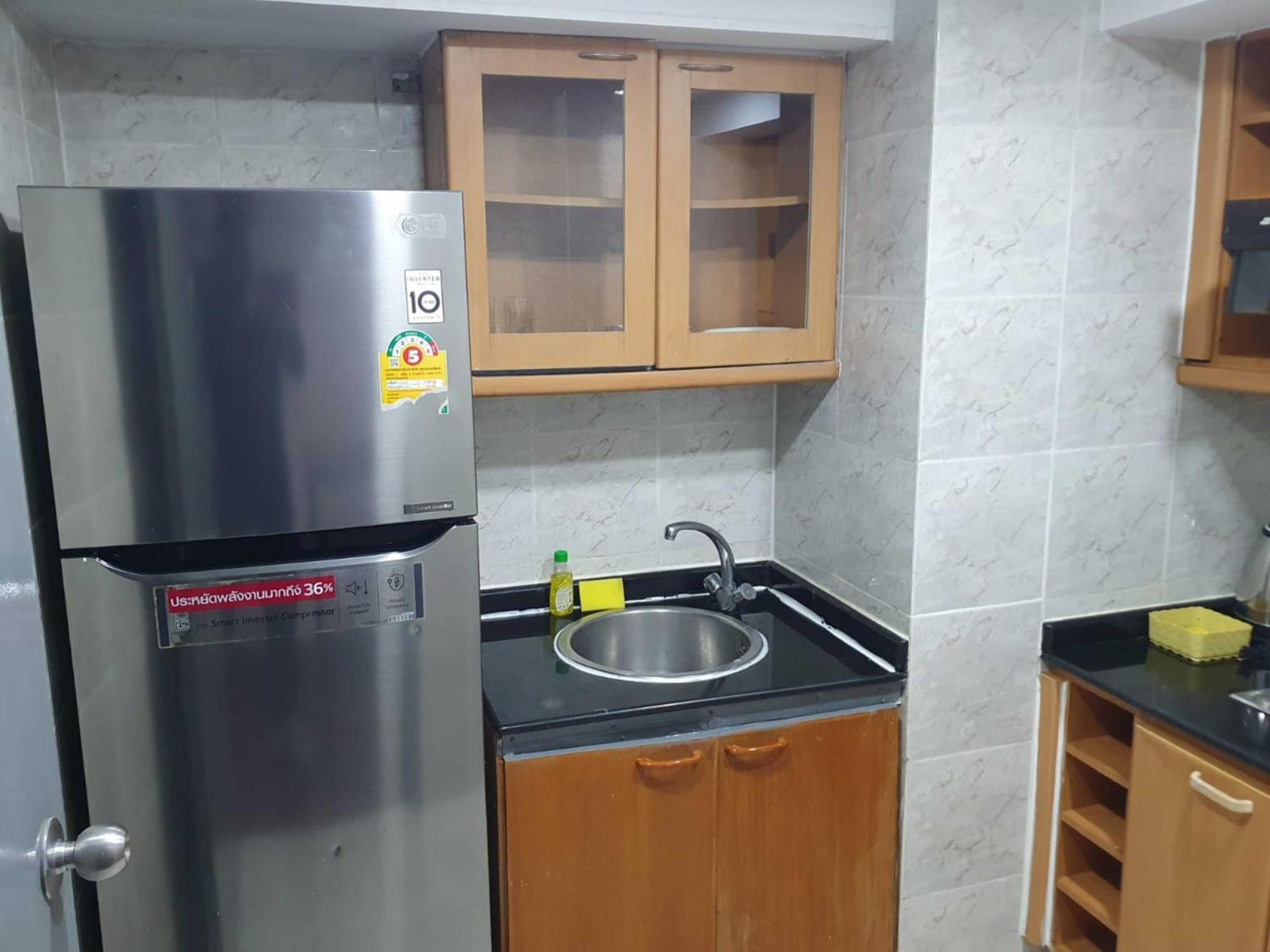 Omni Tower Sukhumvit Nana Direct Hotel Банкок Екстериор снимка